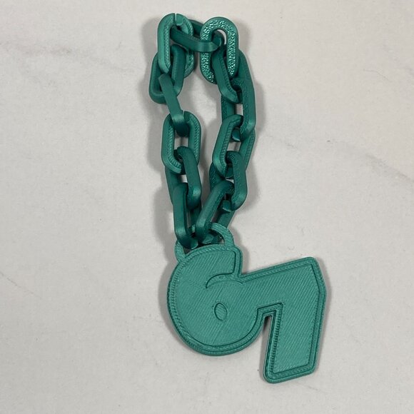 Elf on the Shelf 67 Hype Chain Christmas Decor Six Seven New Green w/Gift Box - Picture 2 of 5